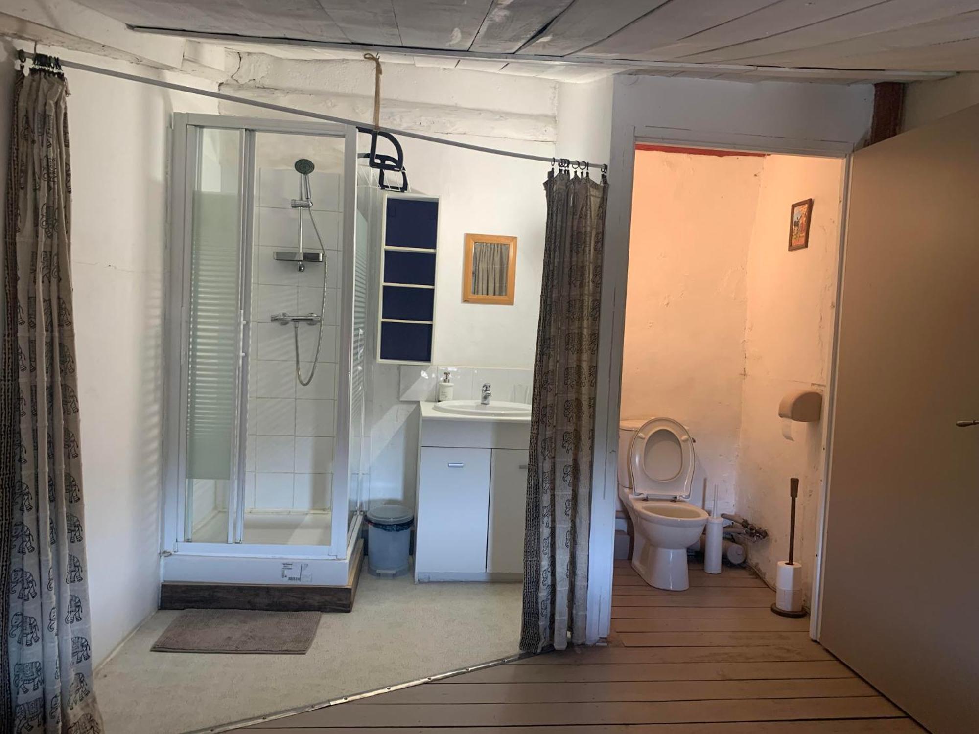 Chambres Et Table D'Hotes Au Brabo Mormoiron Habitación foto